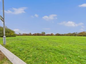 Photo 33- click for photo gallery